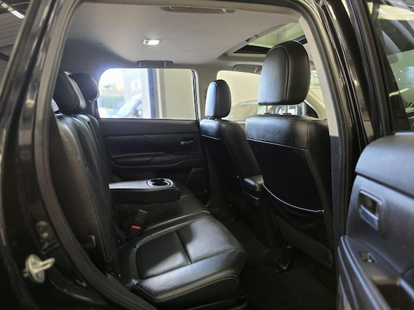 Used Mitsubishi Outlander 2016 for sale - 76211802: Photo 16