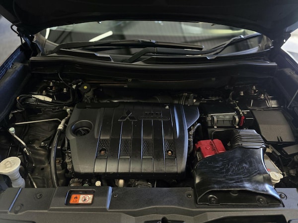 Used Mitsubishi Outlander 2016 for sale - 76211802: Photo 20