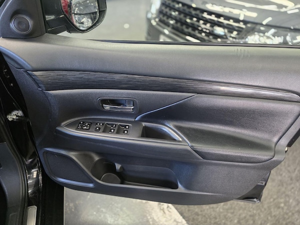 Used Mitsubishi Outlander 2016 for sale - 76211802: Photo 25