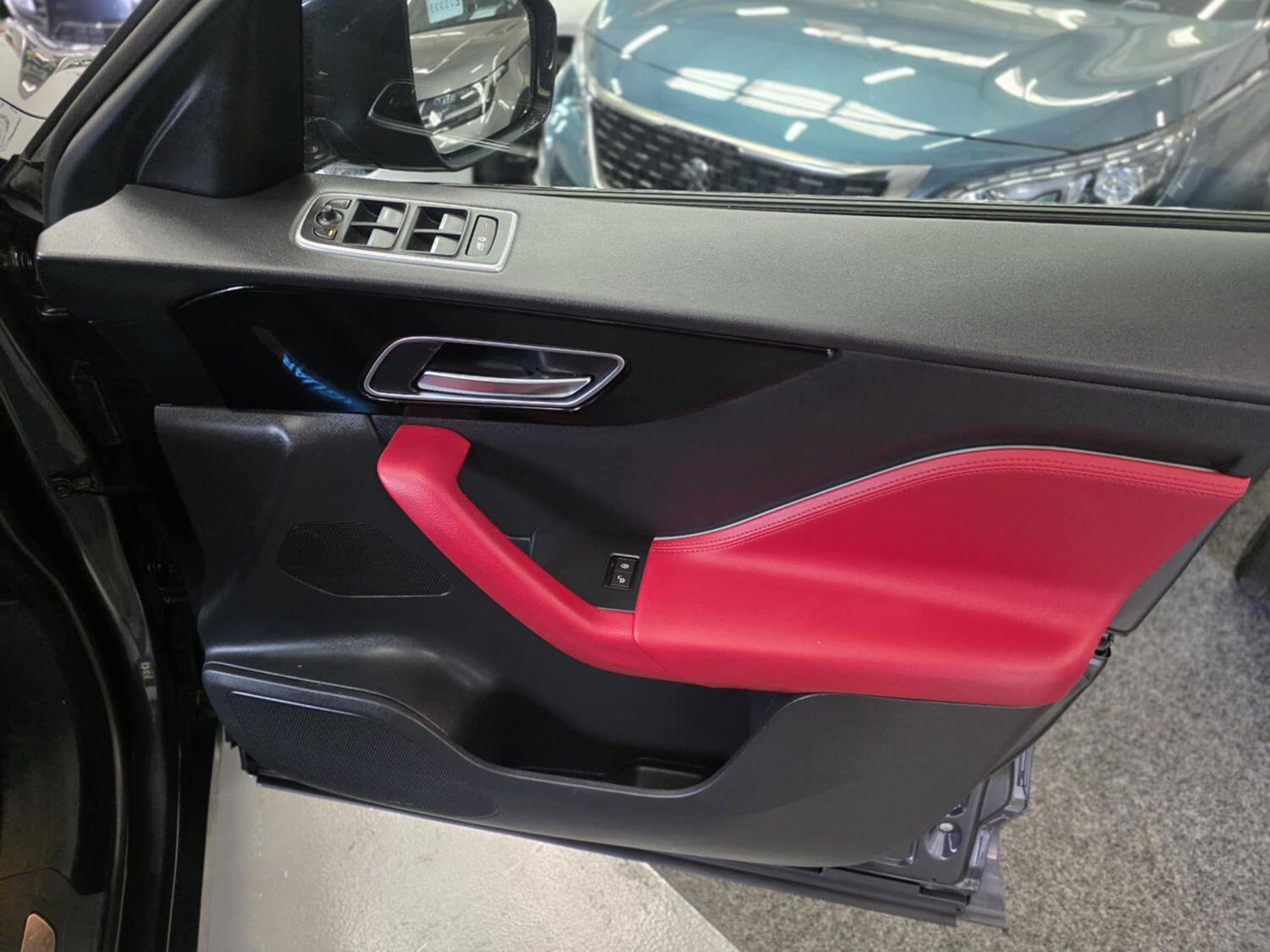 Used Jaguar F-Pace 2018 for sale - 76666170: Photo 26