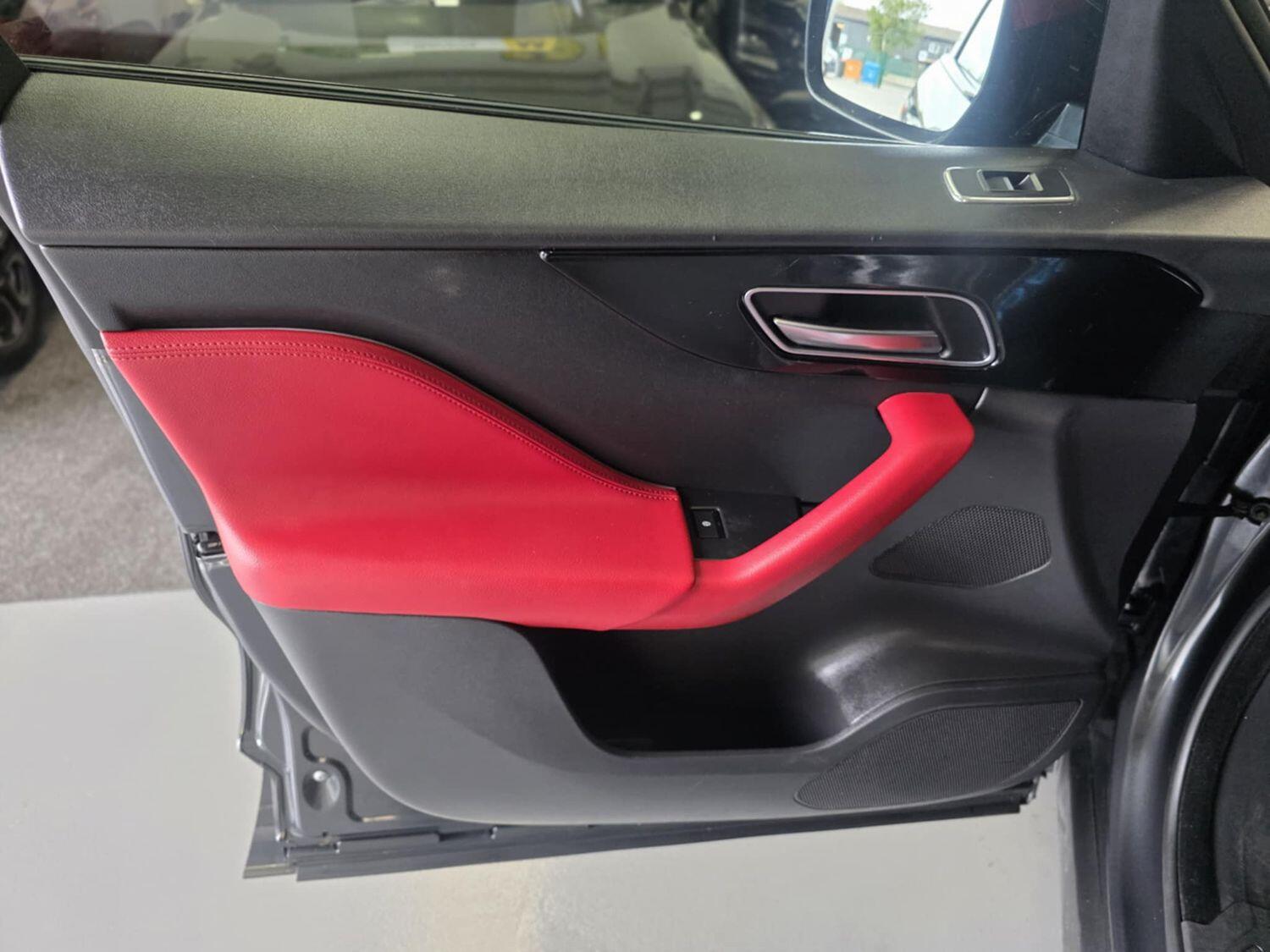 Used Jaguar F-Pace 2018 for sale - 76666170: Photo 28