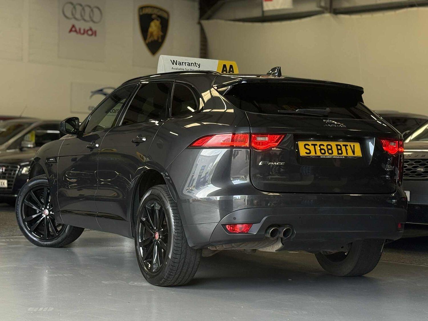 Used Jaguar F-Pace 2018 for sale - 76666170: Photo 8