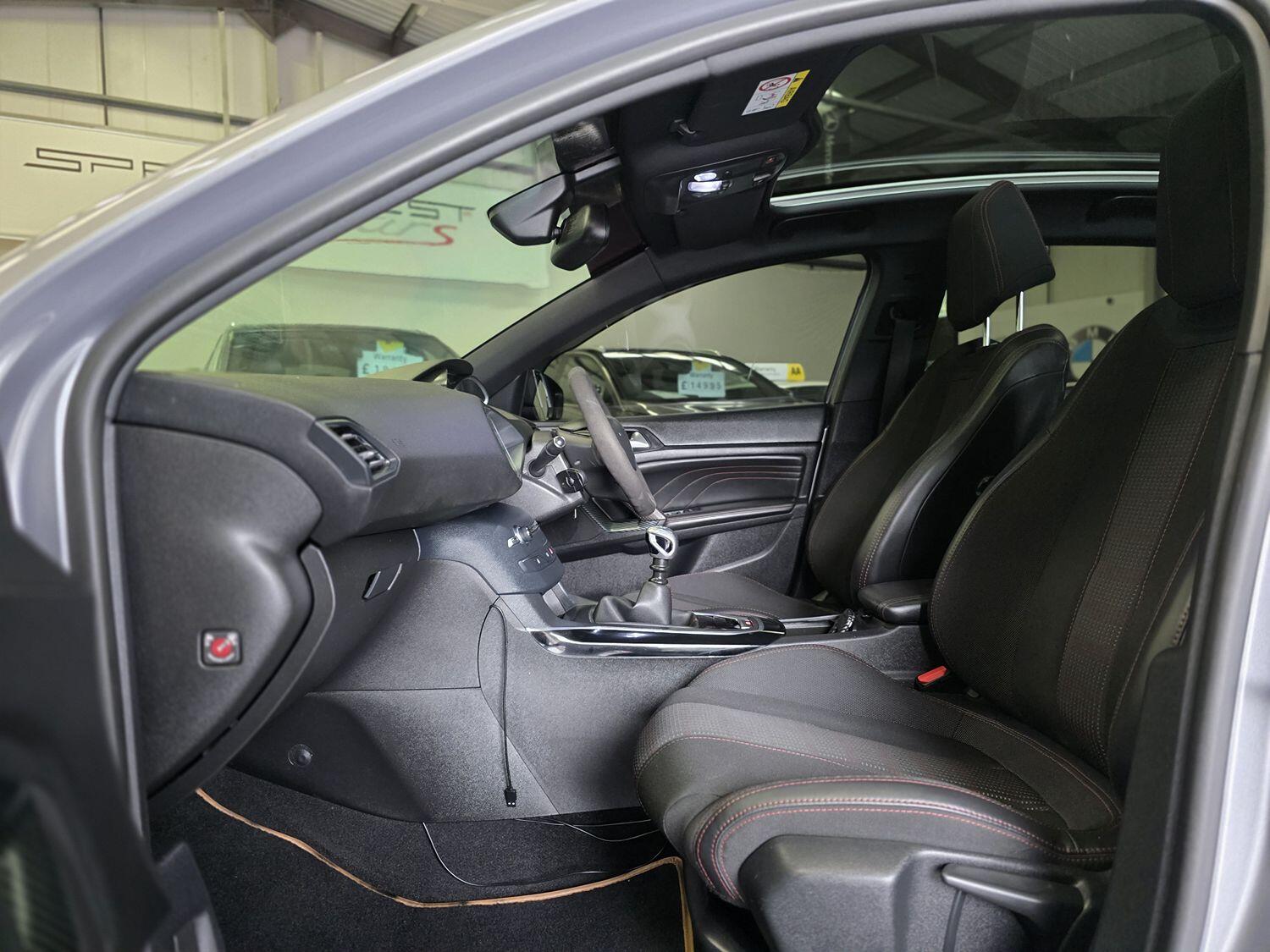 Used Peugeot 308 2018 for sale - 77622550: Photo 9