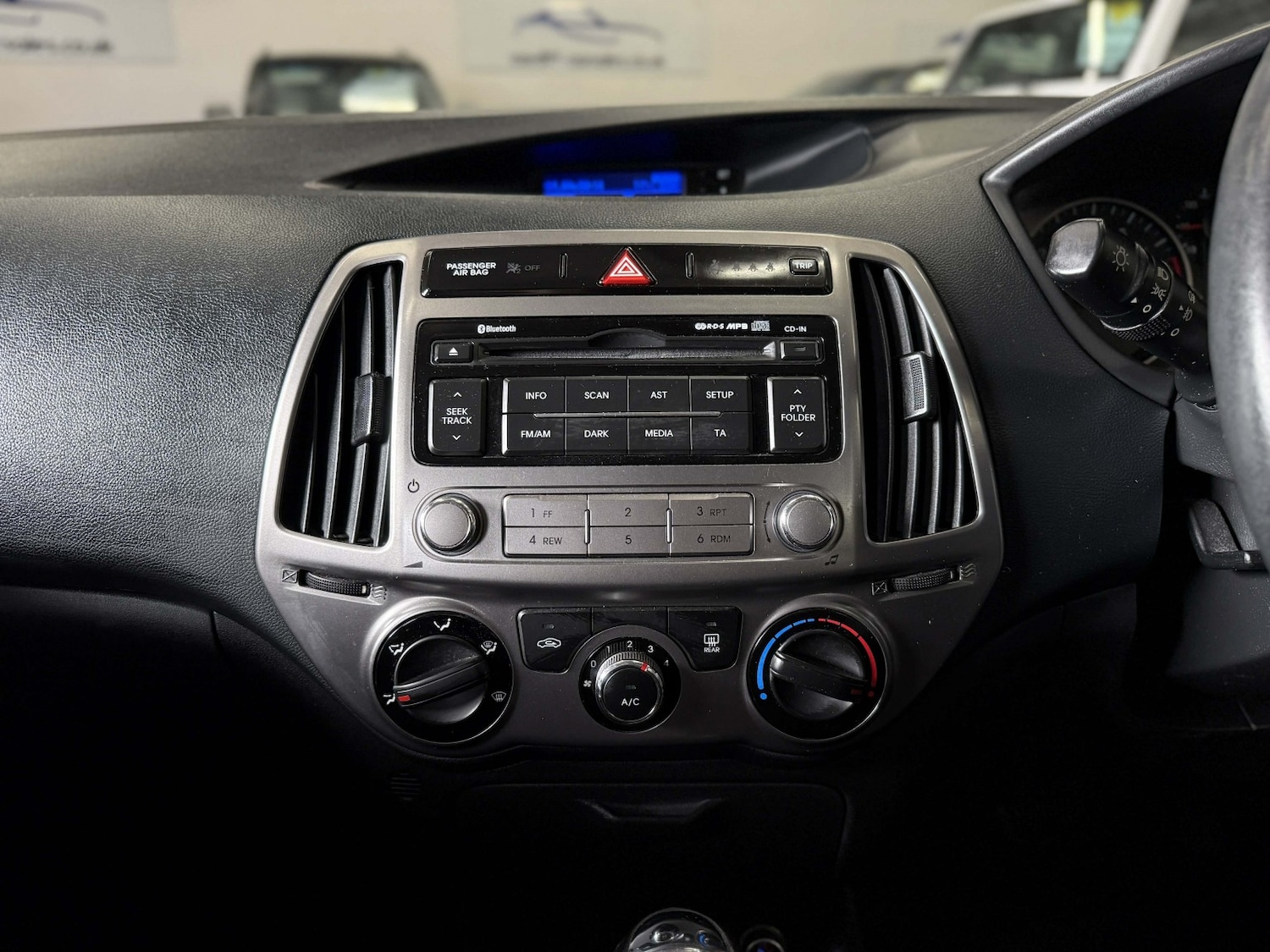 Used Hyundai i20 2013 for sale - 77656354: Photo 12