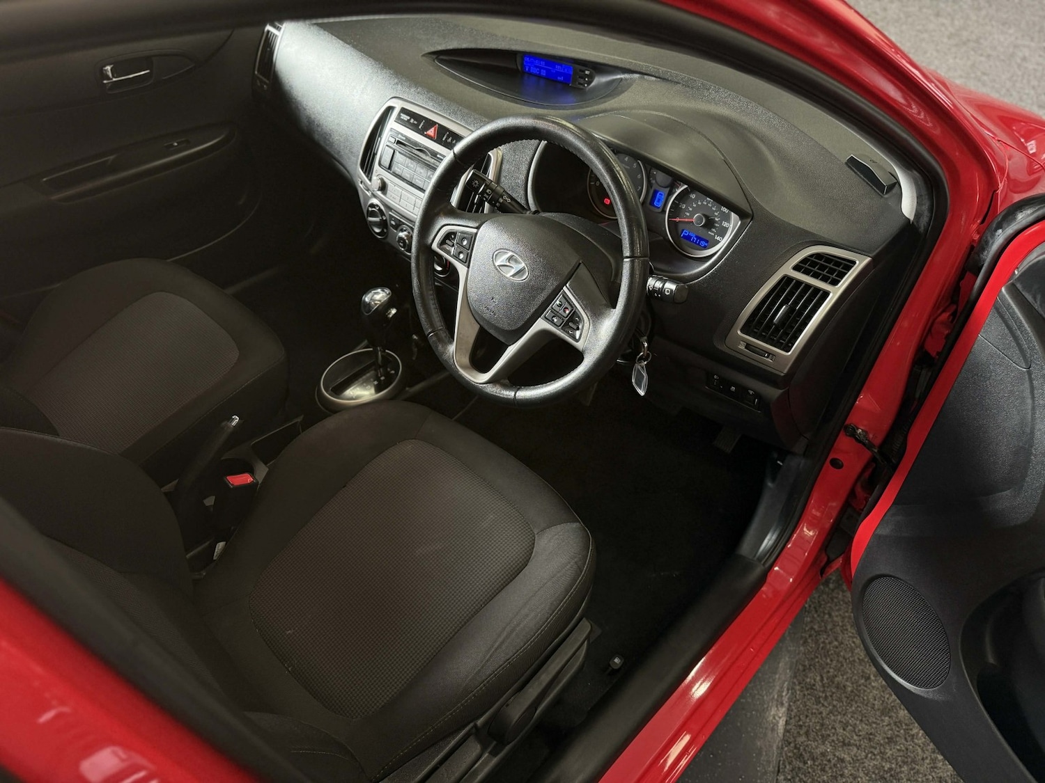 Used Hyundai i20 2013 for sale - 77656354: Photo 14