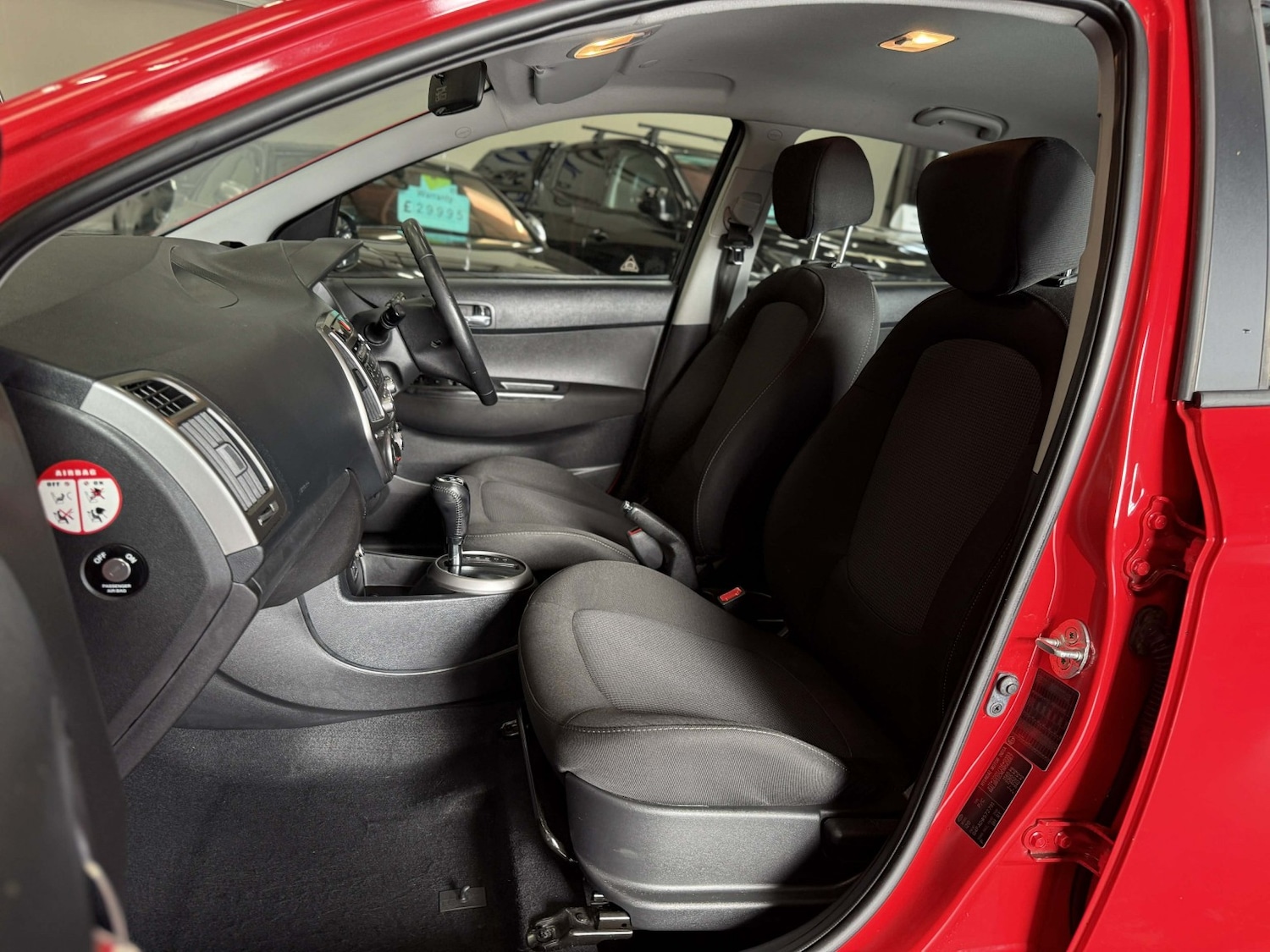 Used Hyundai i20 2013 for sale - 77656354: Photo 8