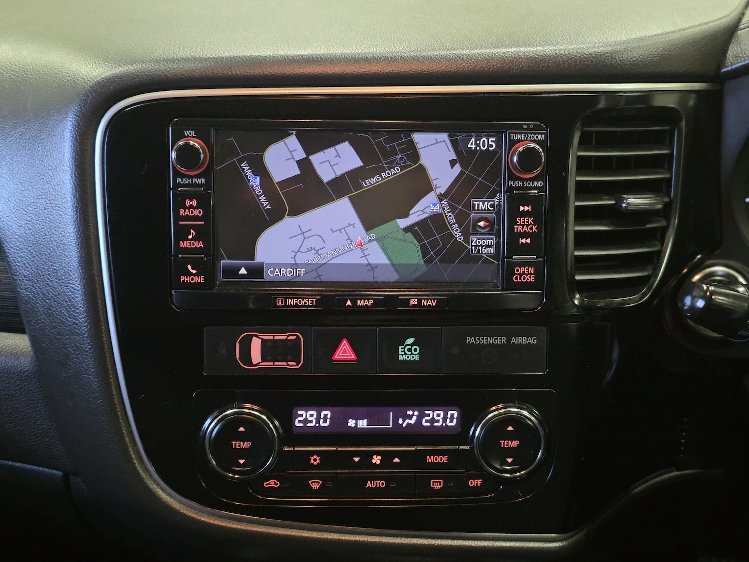 Used Mitsubishi Outlander 2017 for sale - 77129523: Photo 13