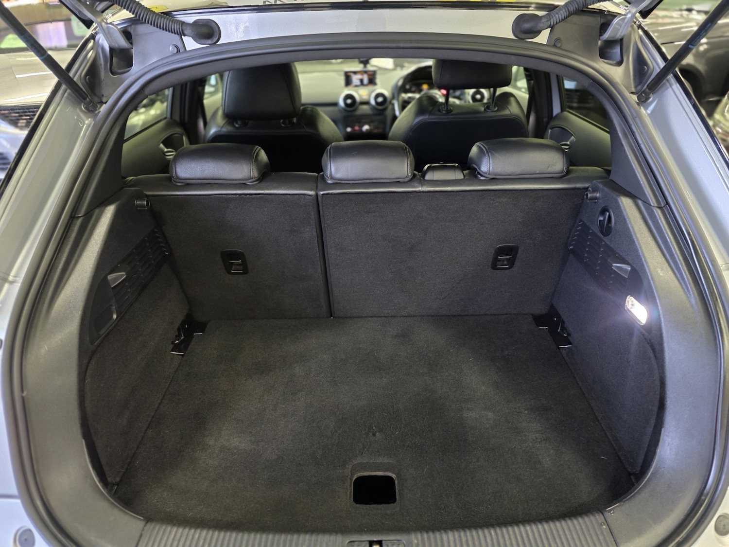 Used Audi A1 2014 for sale - 76643432: Photo 17