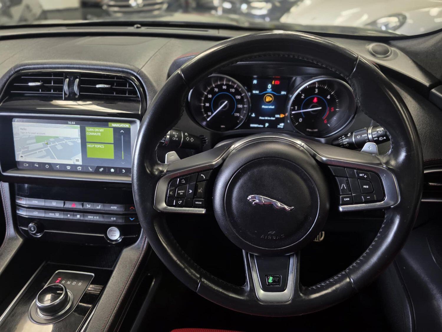 Used Jaguar F-Pace 2018 for sale - 76793592: Photo 10