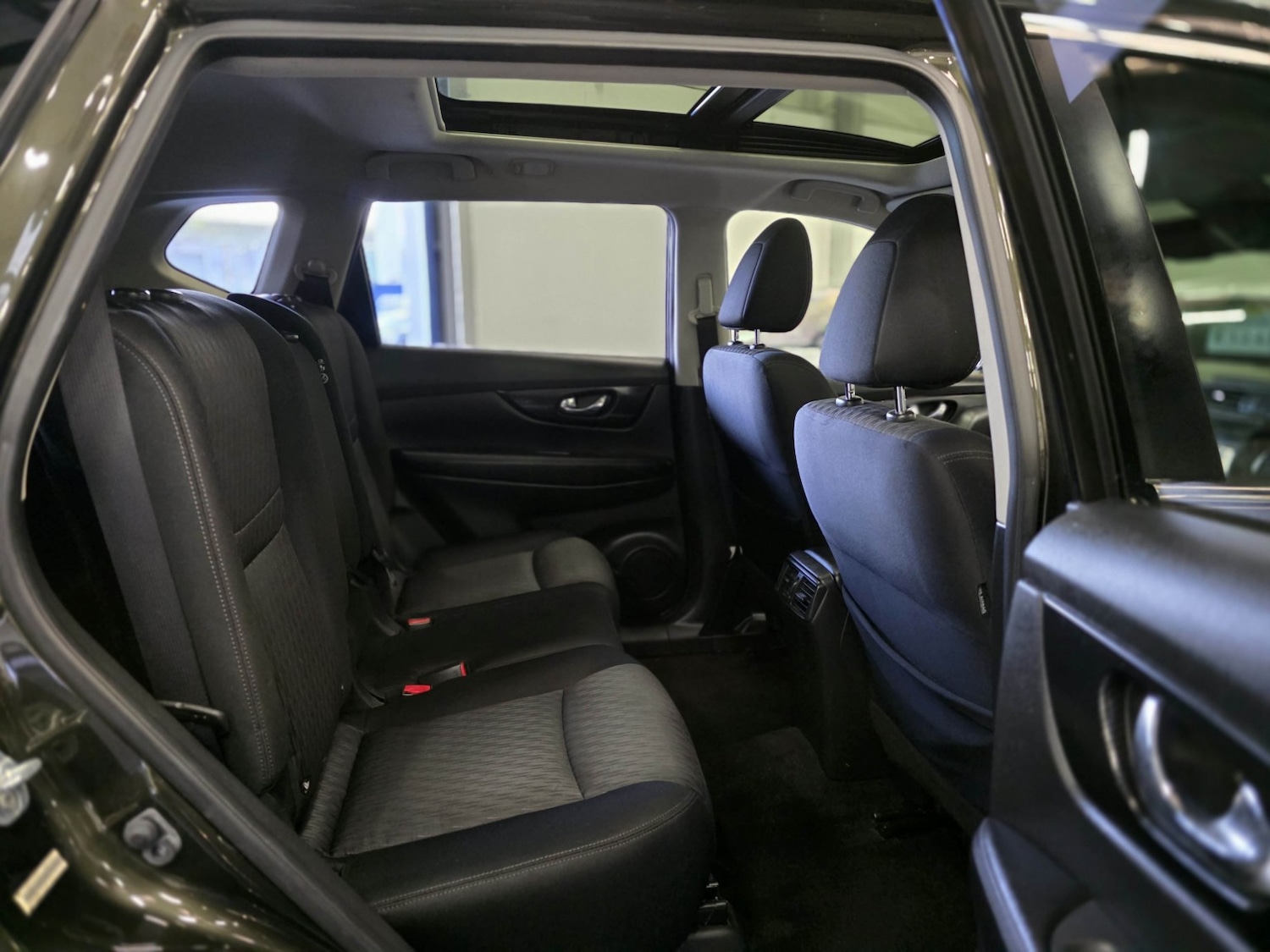 Used Nissan X-Trail 2018 for sale - 77053712: Photo 16