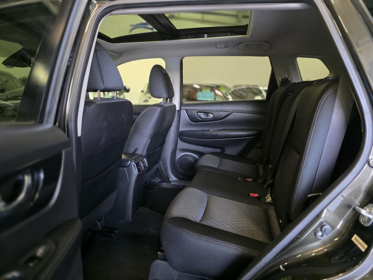 Used Nissan X-Trail 2018 for sale - 77053712: Photo 17