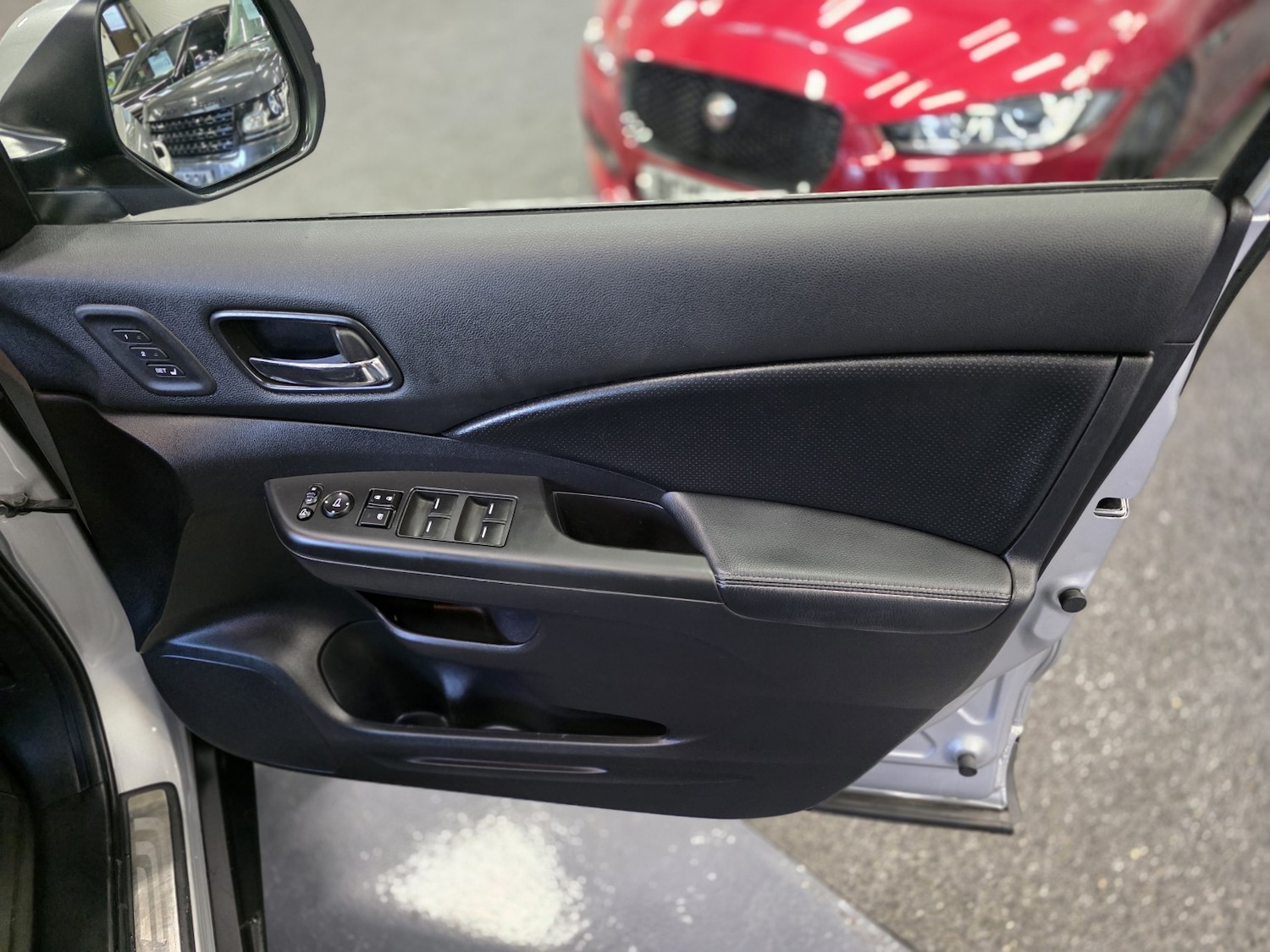 Used Honda CR-V 2014 for sale - 76618709: Photo 24