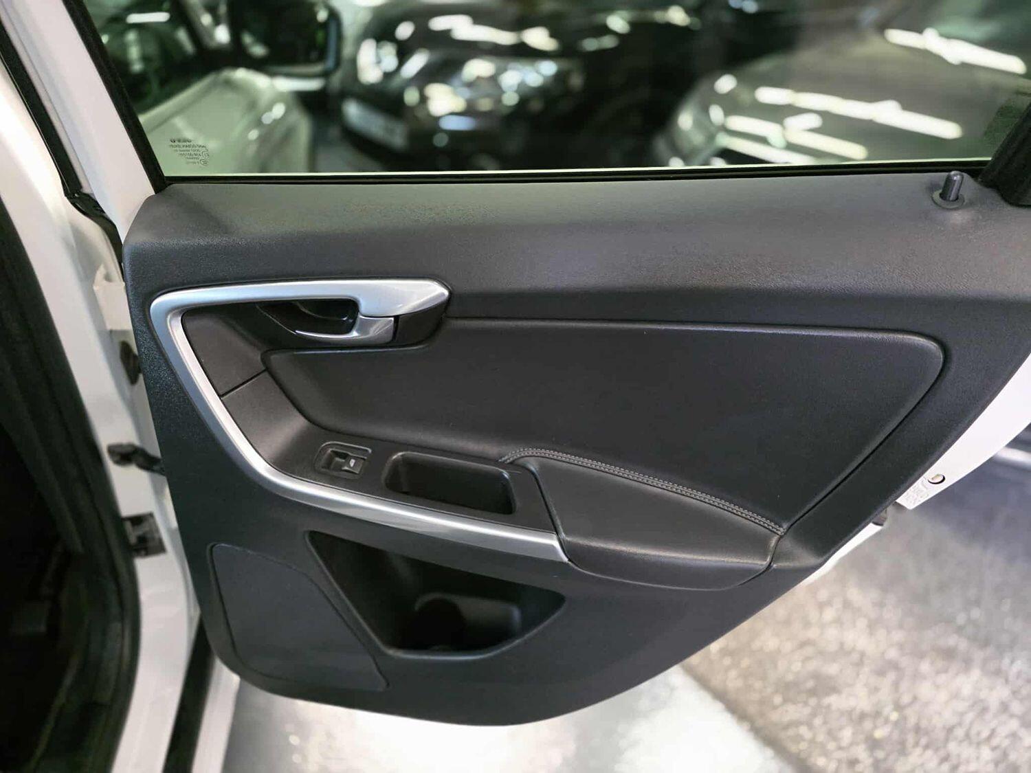 Used Volvo XC60 2016 for sale - 78168835: Photo 25