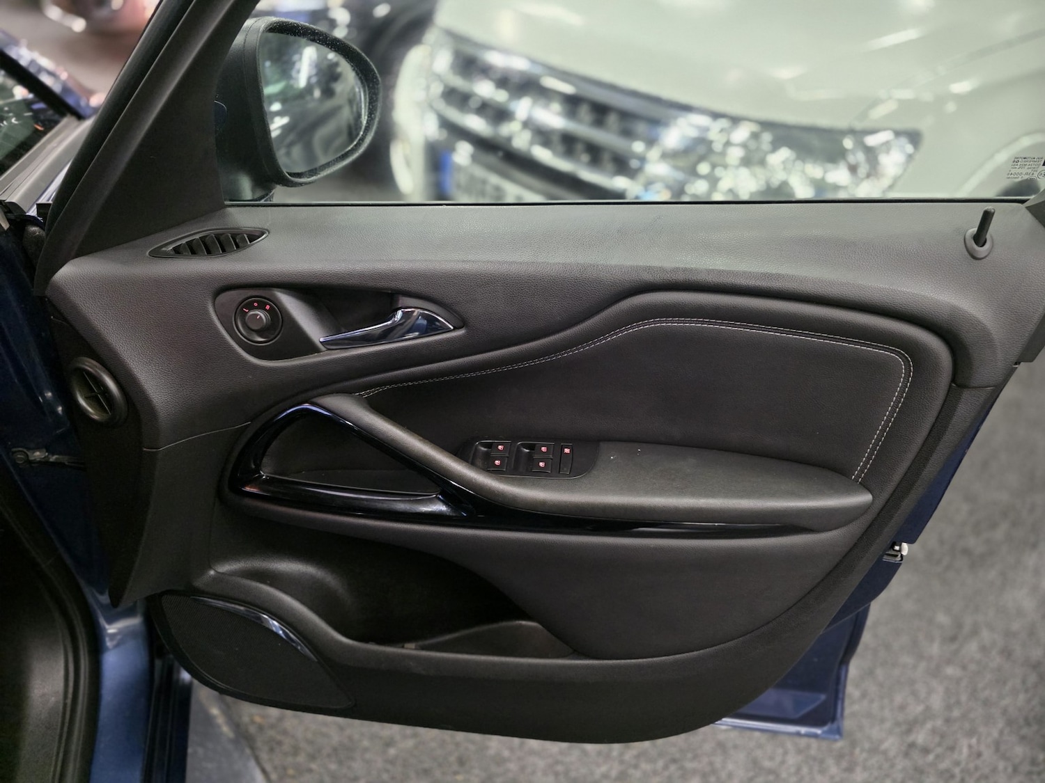 Used Vauxhall Zafira 2016 for sale - 76471133: Photo 23