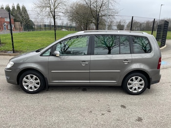 Used Volkswagen Touran 2007 for sale - 77420663: Photo