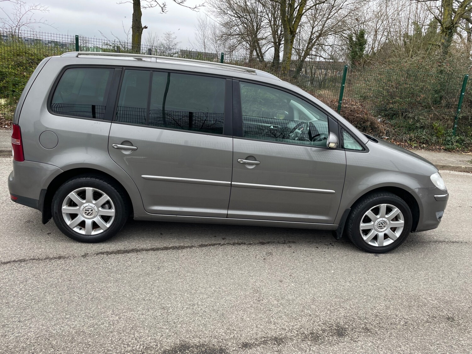 Used Volkswagen Touran 2007 for sale - 77420663: Photo 6