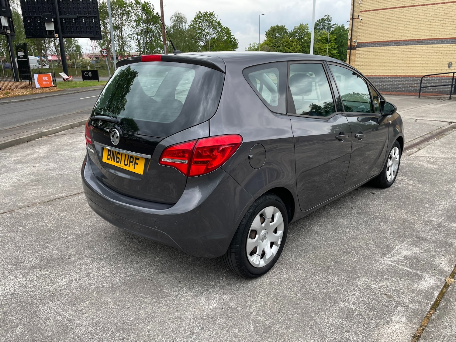 Vehicle 5