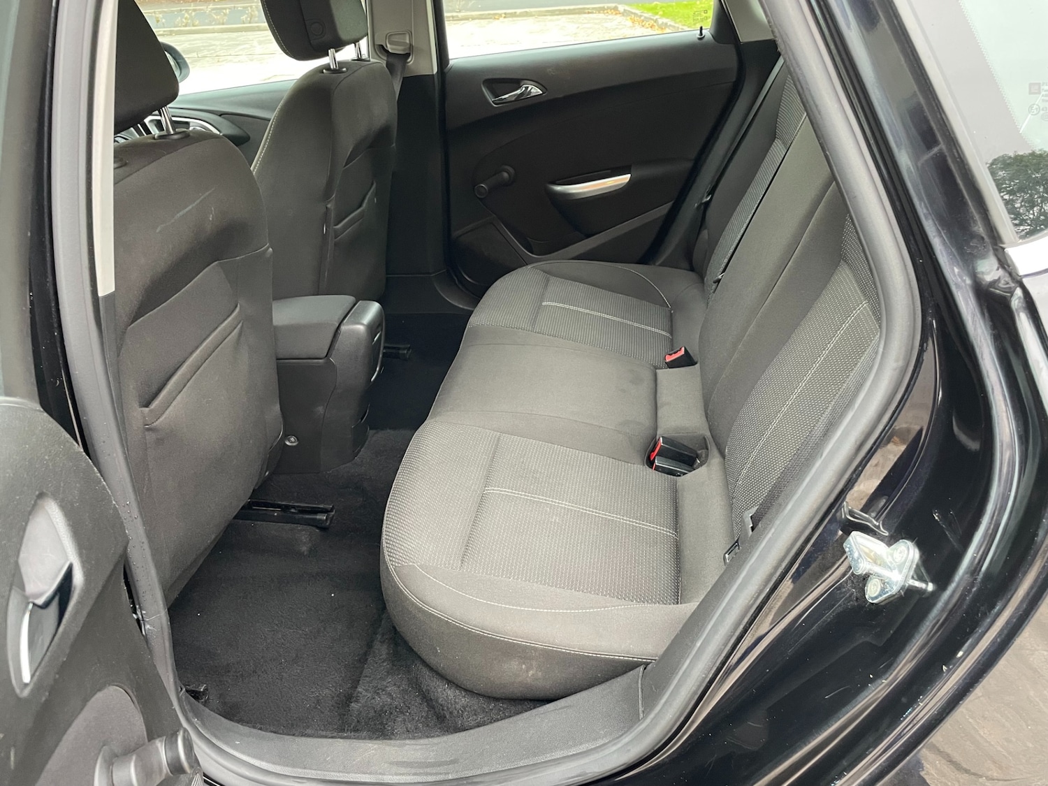 Used Vauxhall Astra 2010 for sale - 77091940: Photo 11