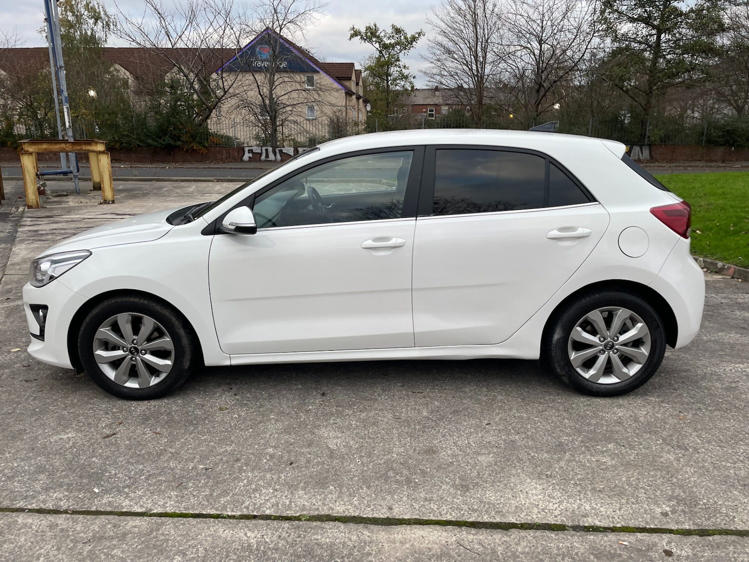 Used Kia Rio 2021 for sale - 76606085: Photo 2