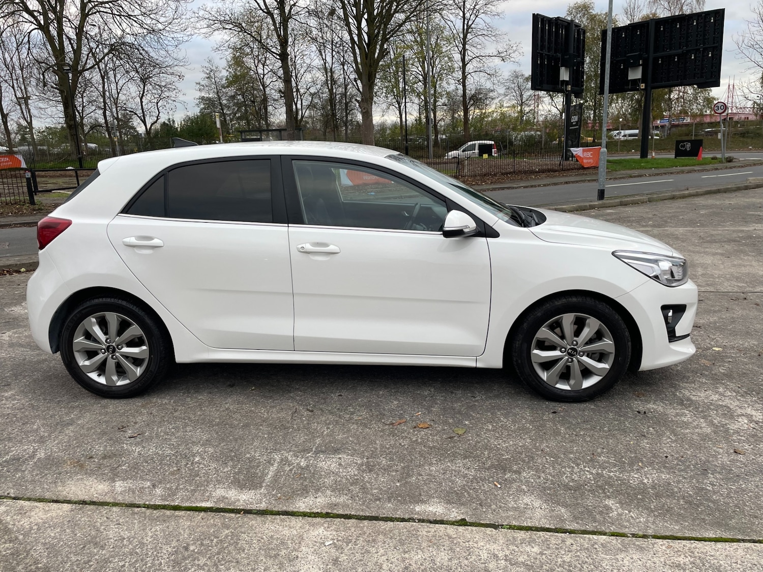 Used Kia Rio 2021 for sale - 76606085: Photo 6