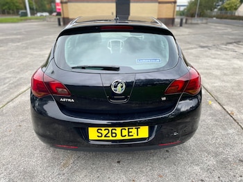 Used Vauxhall Astra 2010 for sale - 76146842: Photo 4