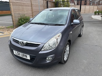 Used Hyundai i20 2011 for sale - 76091664: Photo