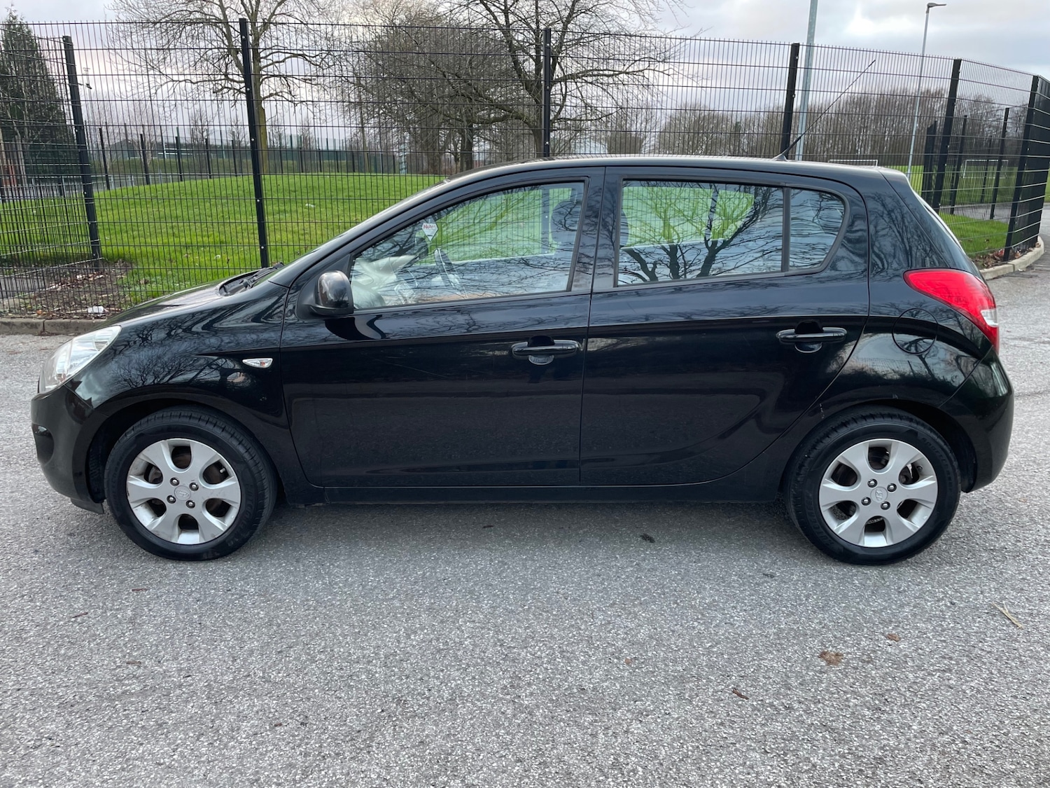 Used Hyundai i20 2010 for sale - 77059363: Photo 2