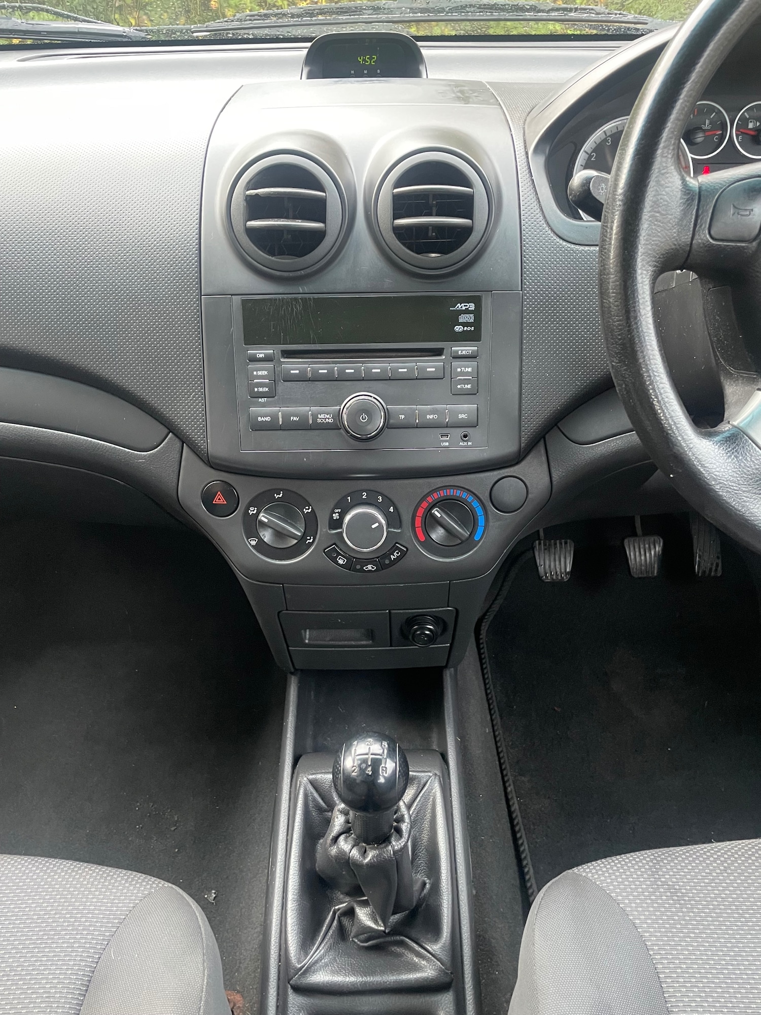 Used Chevrolet Aveo 2011 for sale - 76349918: Photo 15