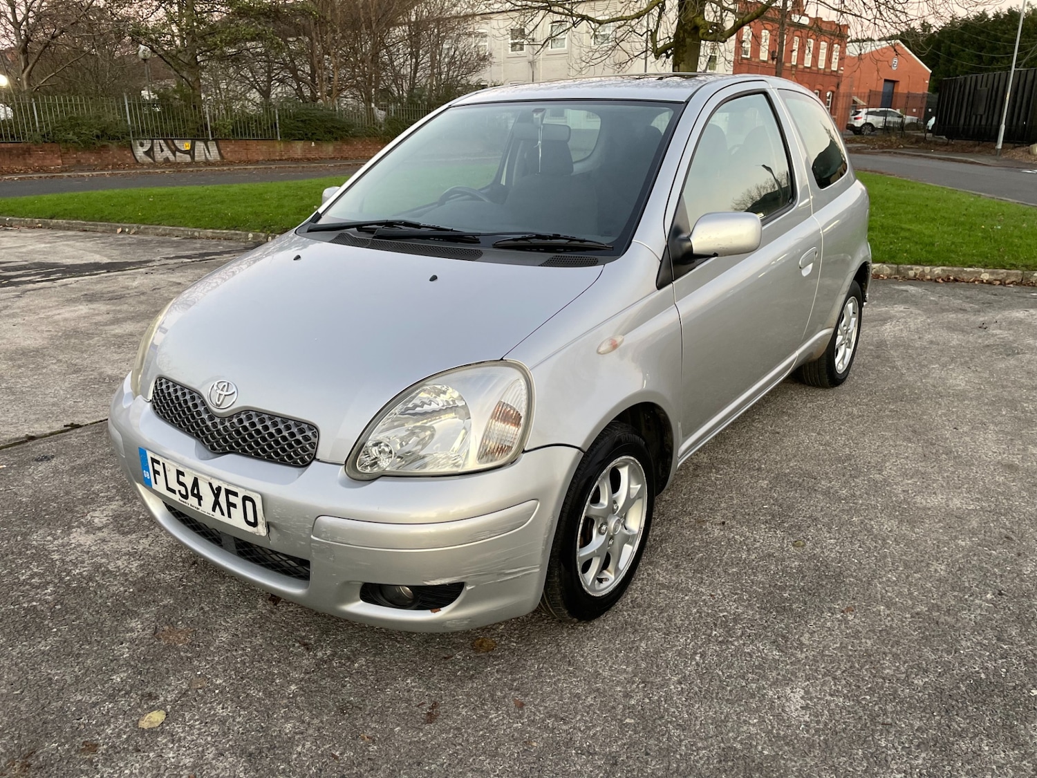 Used Toyota Yaris 2004 for sale - 76606081: Photo 1
