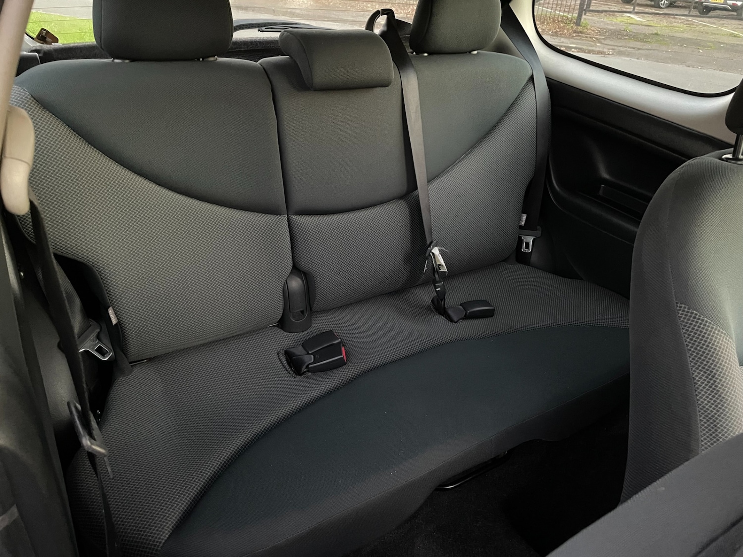 Used Toyota Yaris 2004 for sale - 76606081: Photo 10