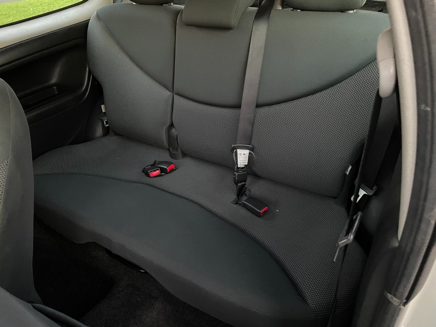 Used Toyota Yaris 2004 for sale - 76606081: Photo 11