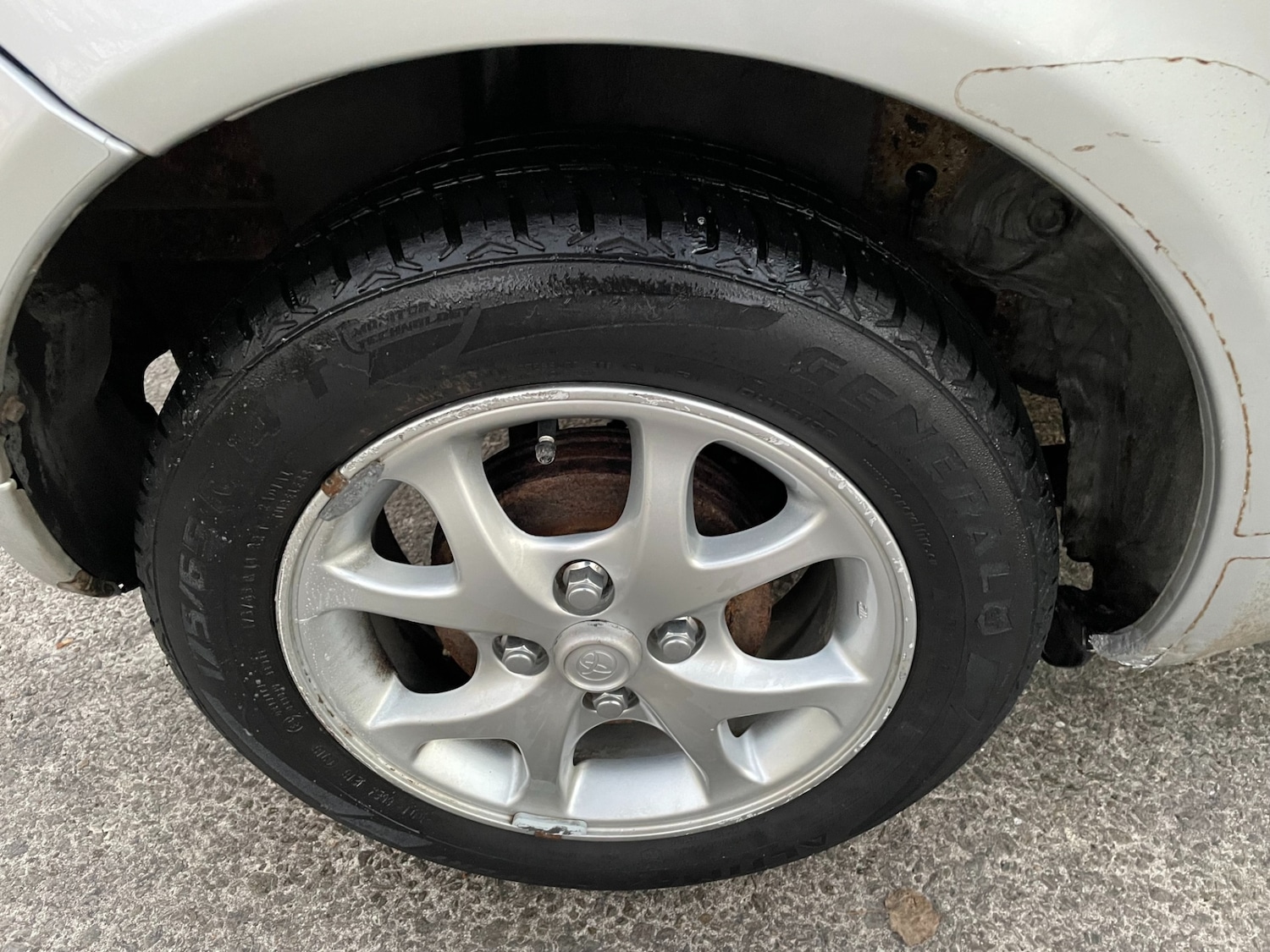 Used Toyota Yaris 2004 for sale - 76606081: Photo 21