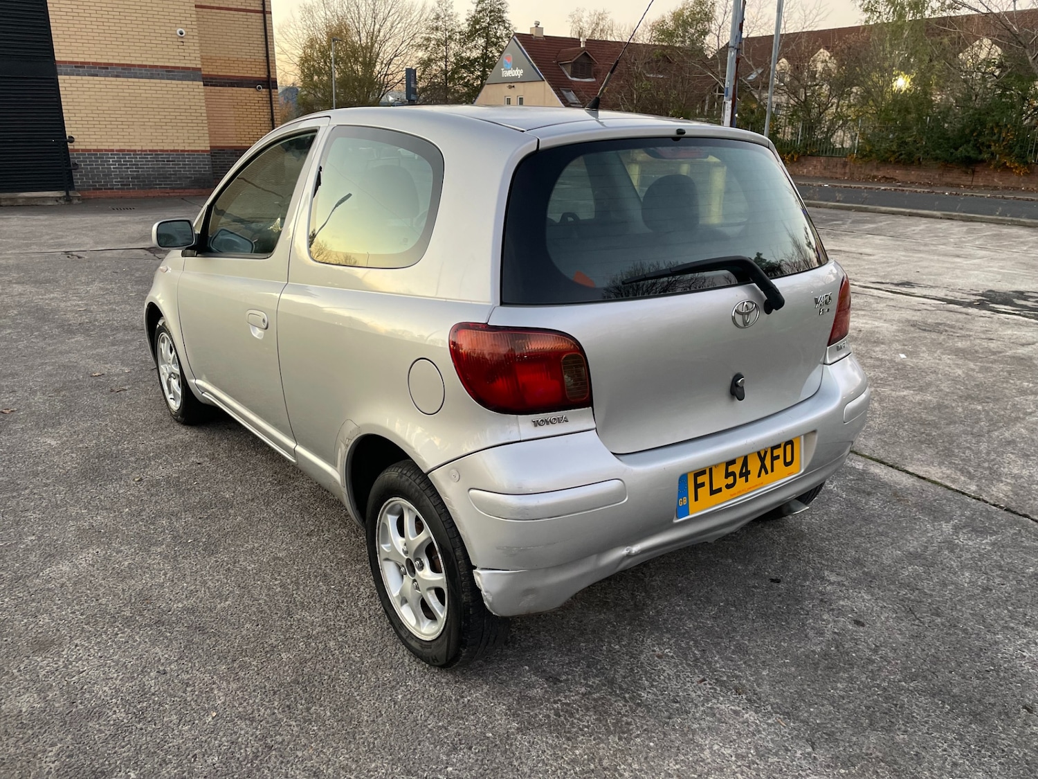 Used Toyota Yaris 2004 for sale - 76606081: Photo 3