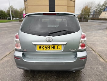 Used Toyota Verso 2008 for sale - 76606099: Photo