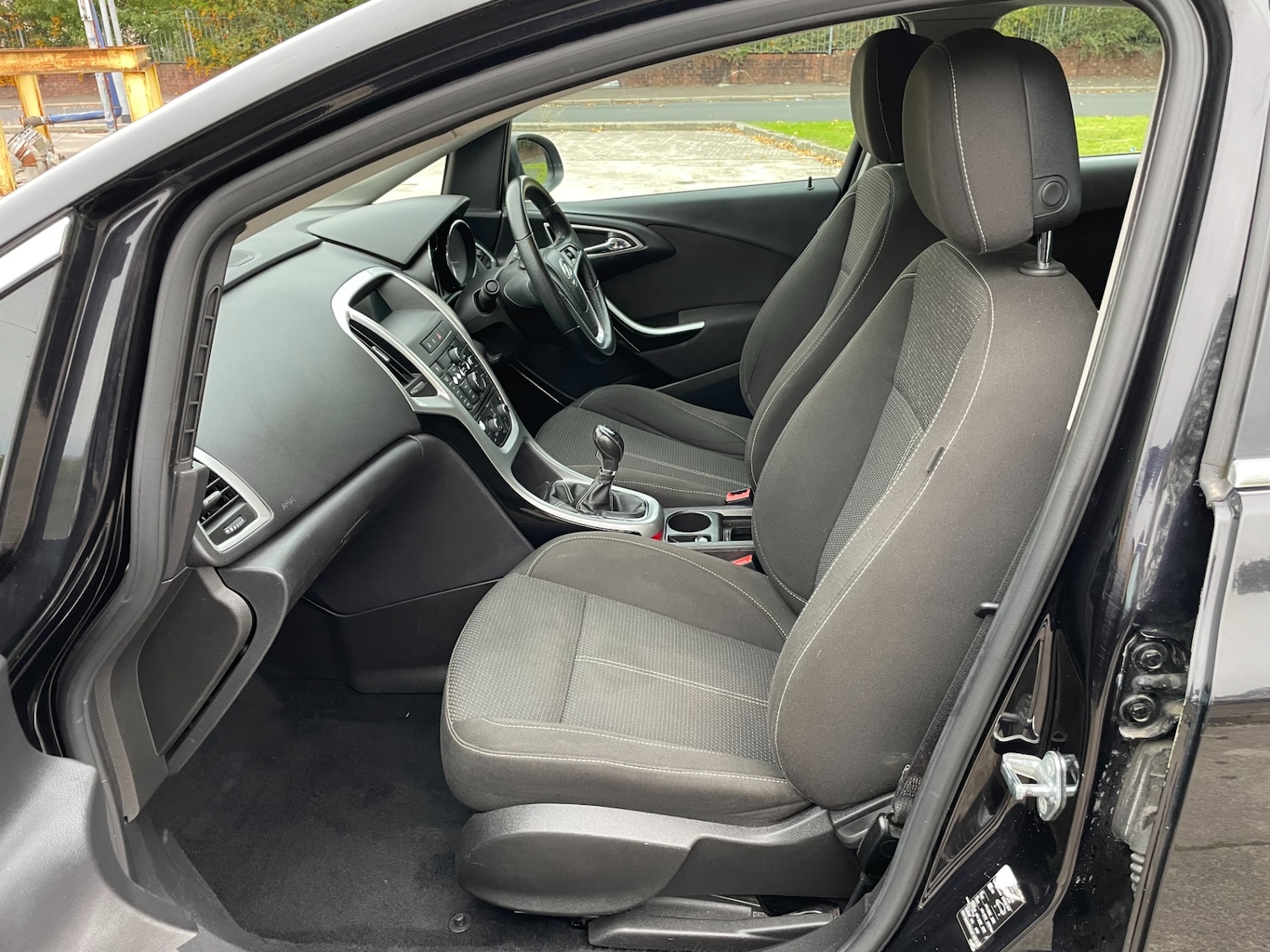 Used Vauxhall Astra 2010 for sale - 76606073: Photo 12