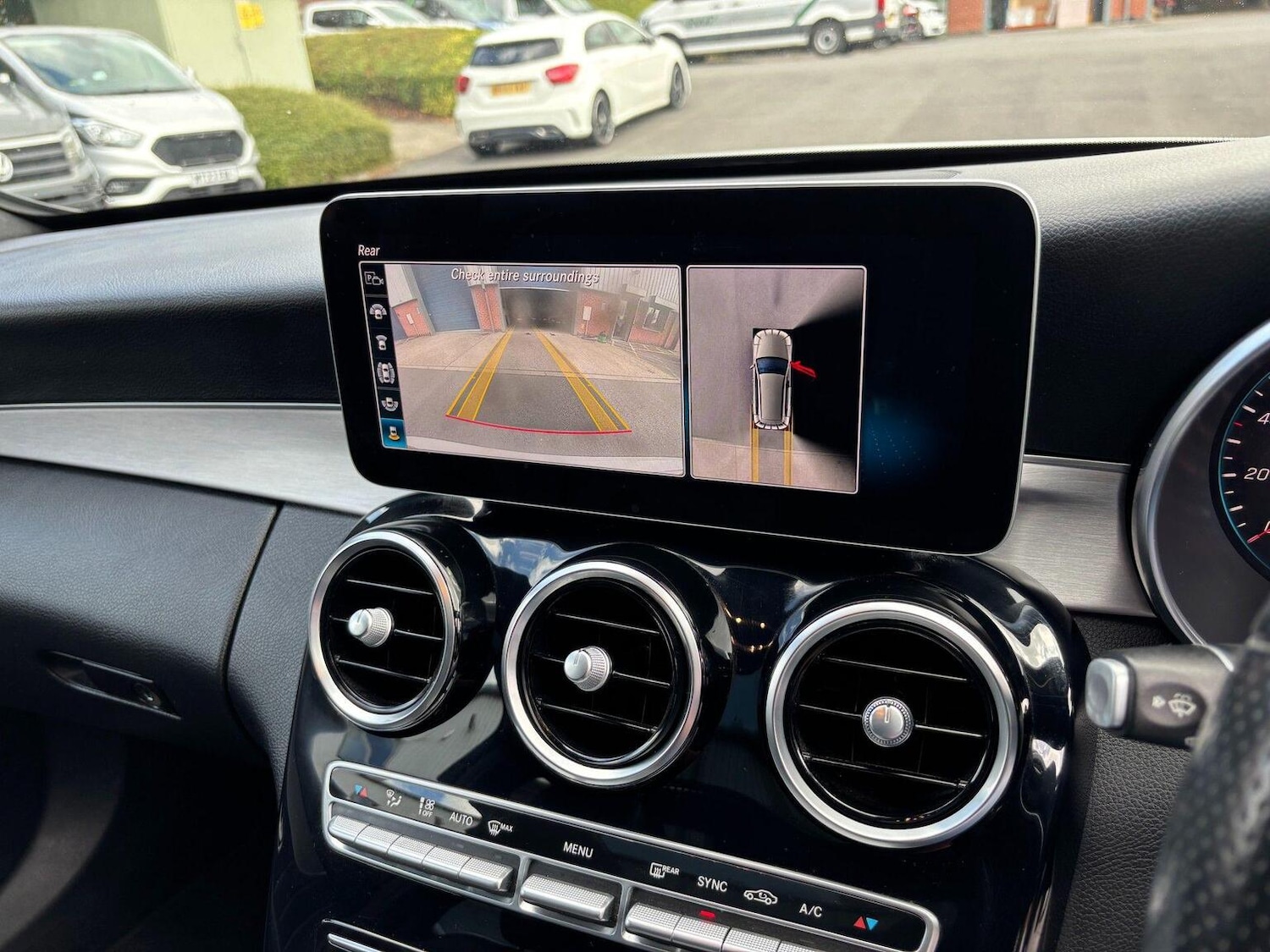 Used Mercedes-Benz C Class 2018 for sale - 76751857: Photo 13