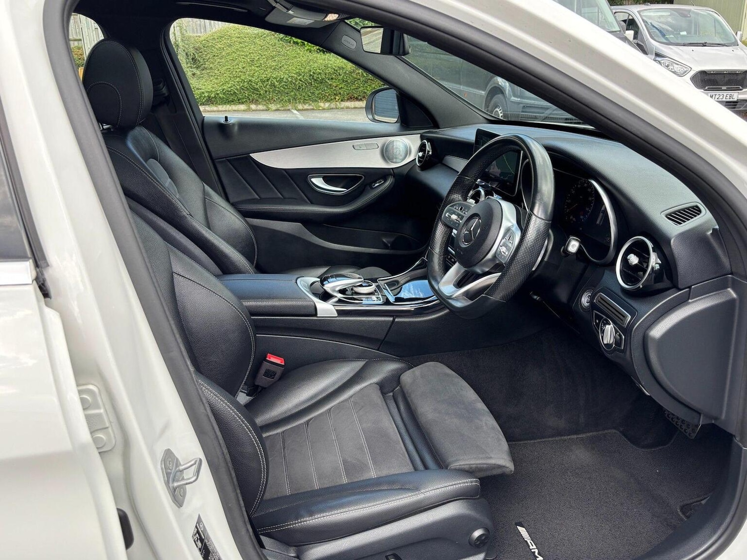 Used Mercedes-Benz C Class 2018 for sale - 76751857: Photo 32