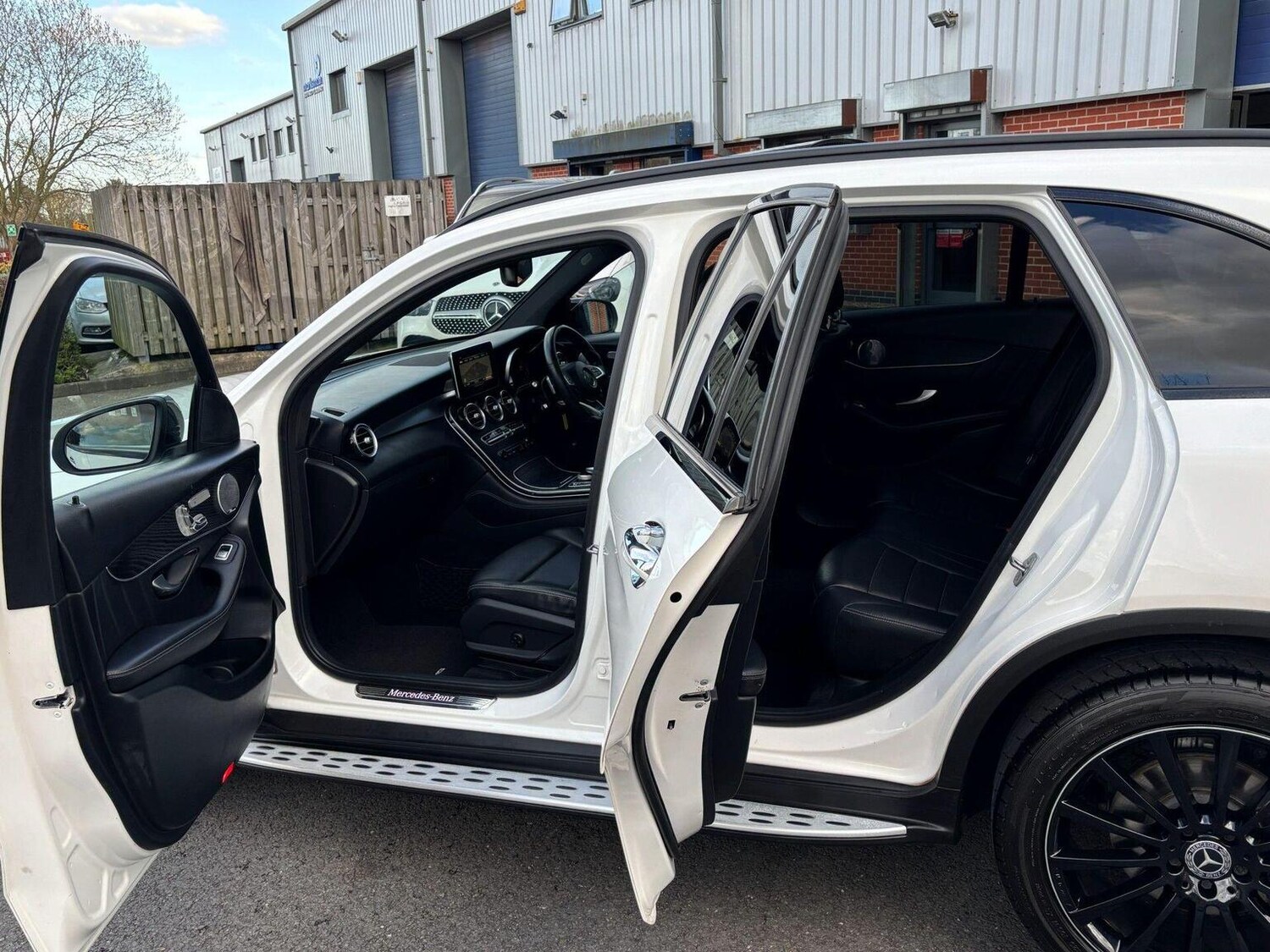 Used Mercedes-Benz GLC 2019 for sale - 78223015: Photo 34