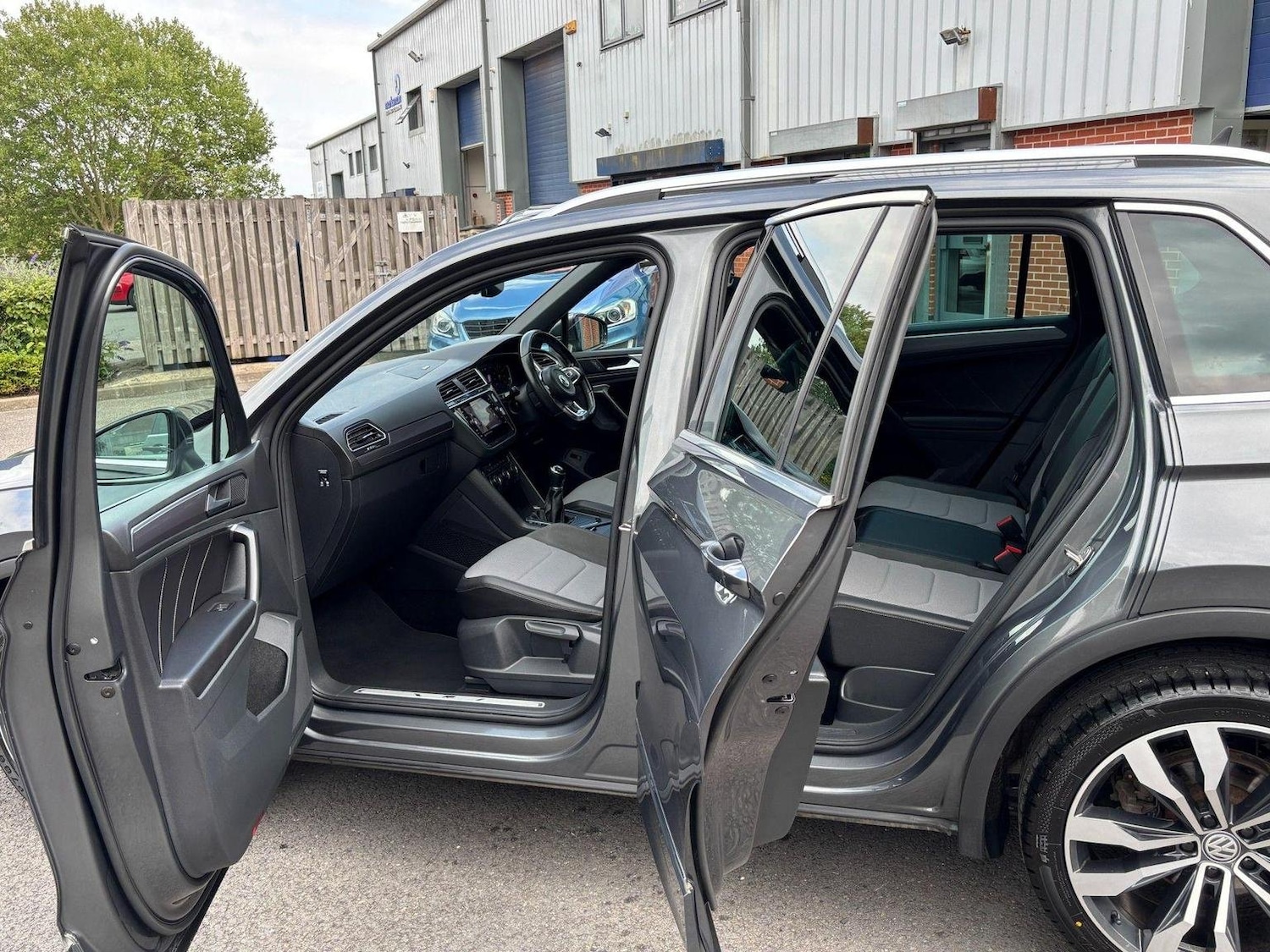 Used Volkswagen Tiguan 2019 for sale - 77080739: Photo 21