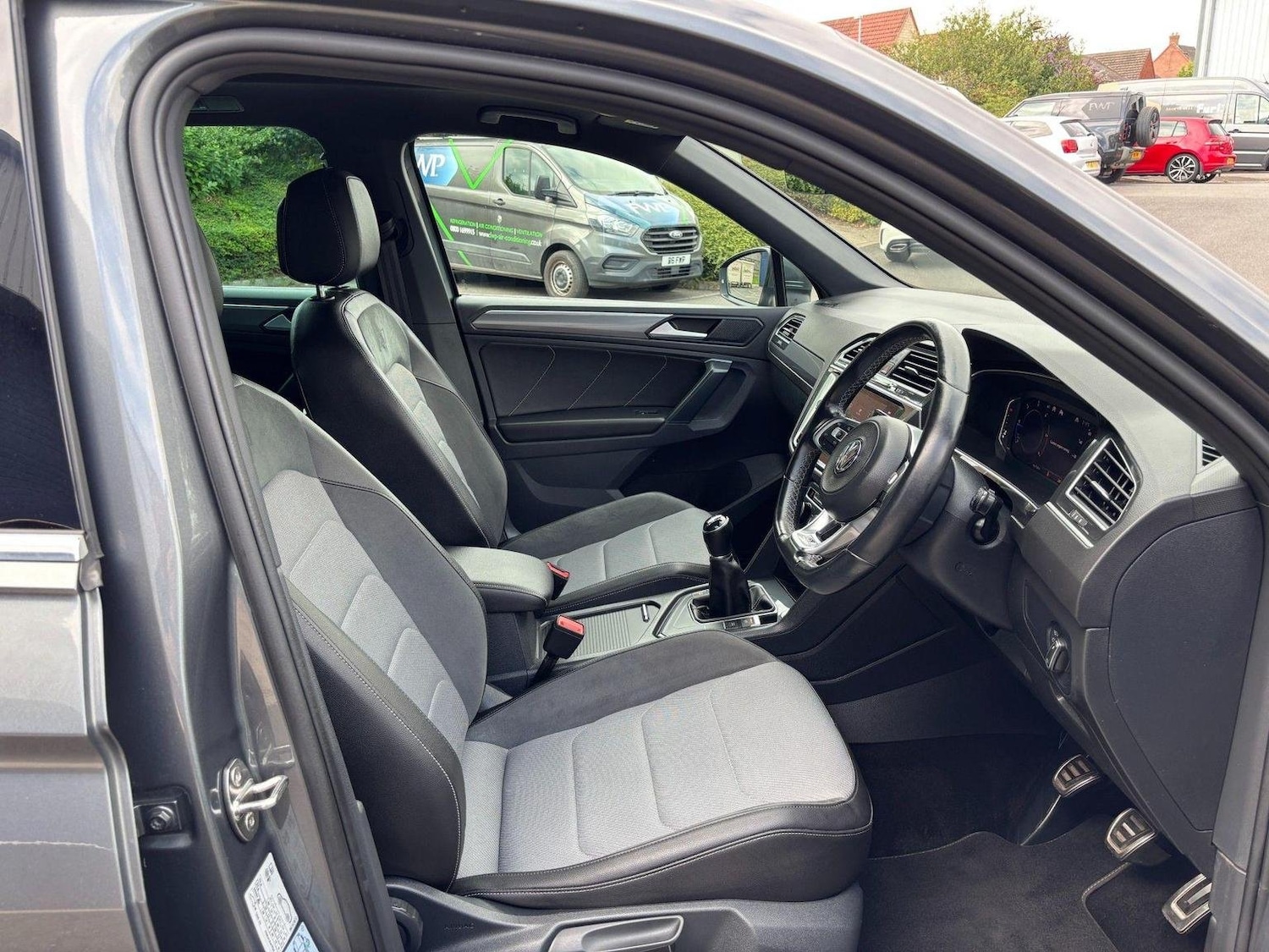 Used Volkswagen Tiguan 2019 for sale - 77080739: Photo 24