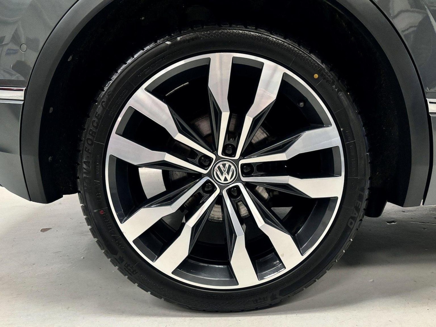 Used Volkswagen Tiguan 2019 for sale - 77080739: Photo 39