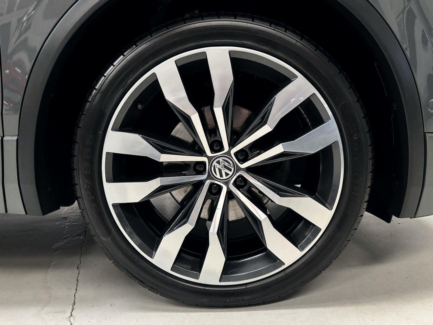 Used Volkswagen Tiguan 2019 for sale - 77080739: Photo 41