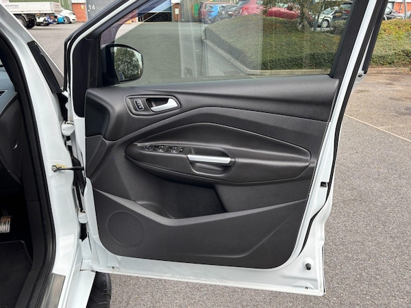 Used Ford Kuga 2017 for sale - 76227152: Photo 36
