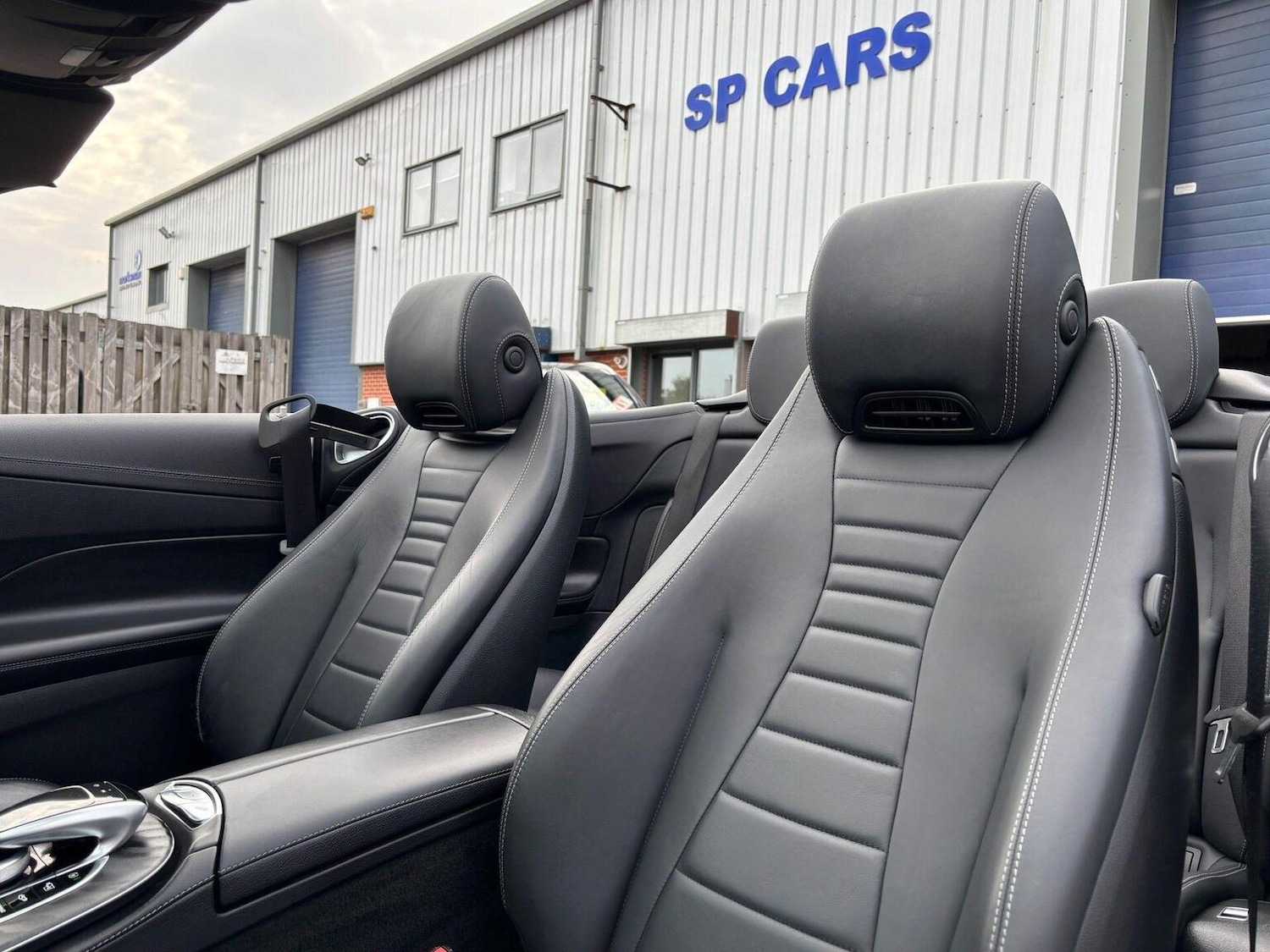 Used Mercedes-Benz E Class 2020 for sale - 76673152: Photo 27