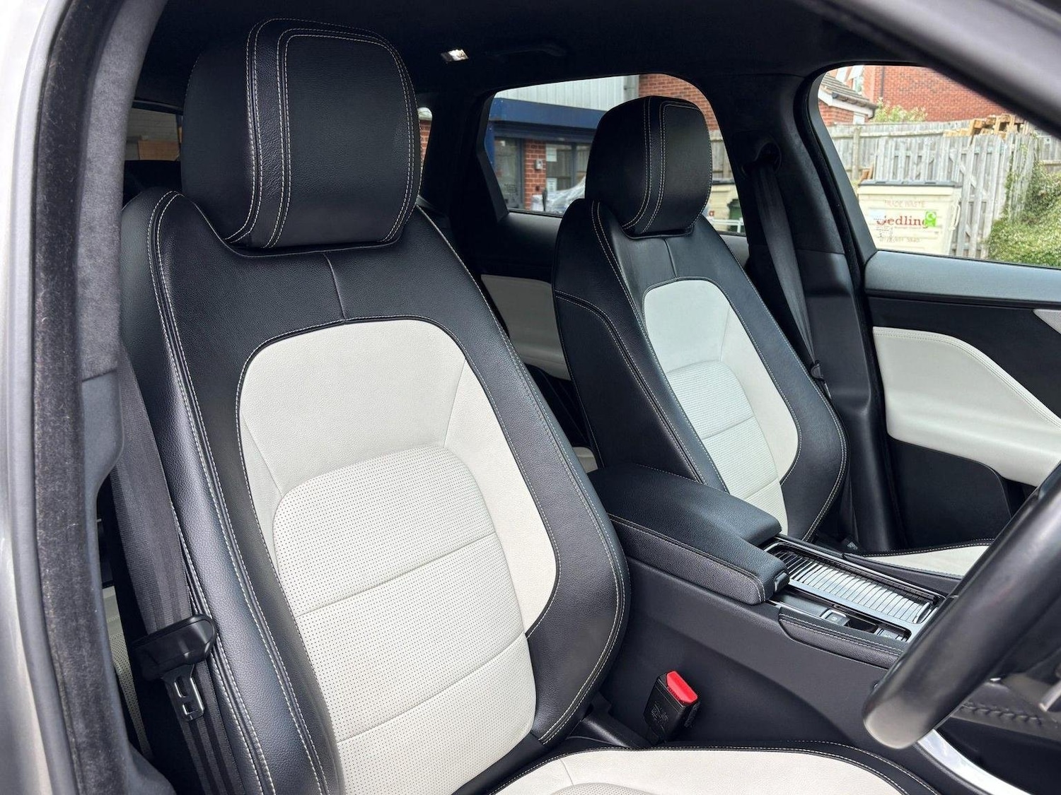 Used Jaguar F-Pace 2019 for sale - 77080748: Photo 12