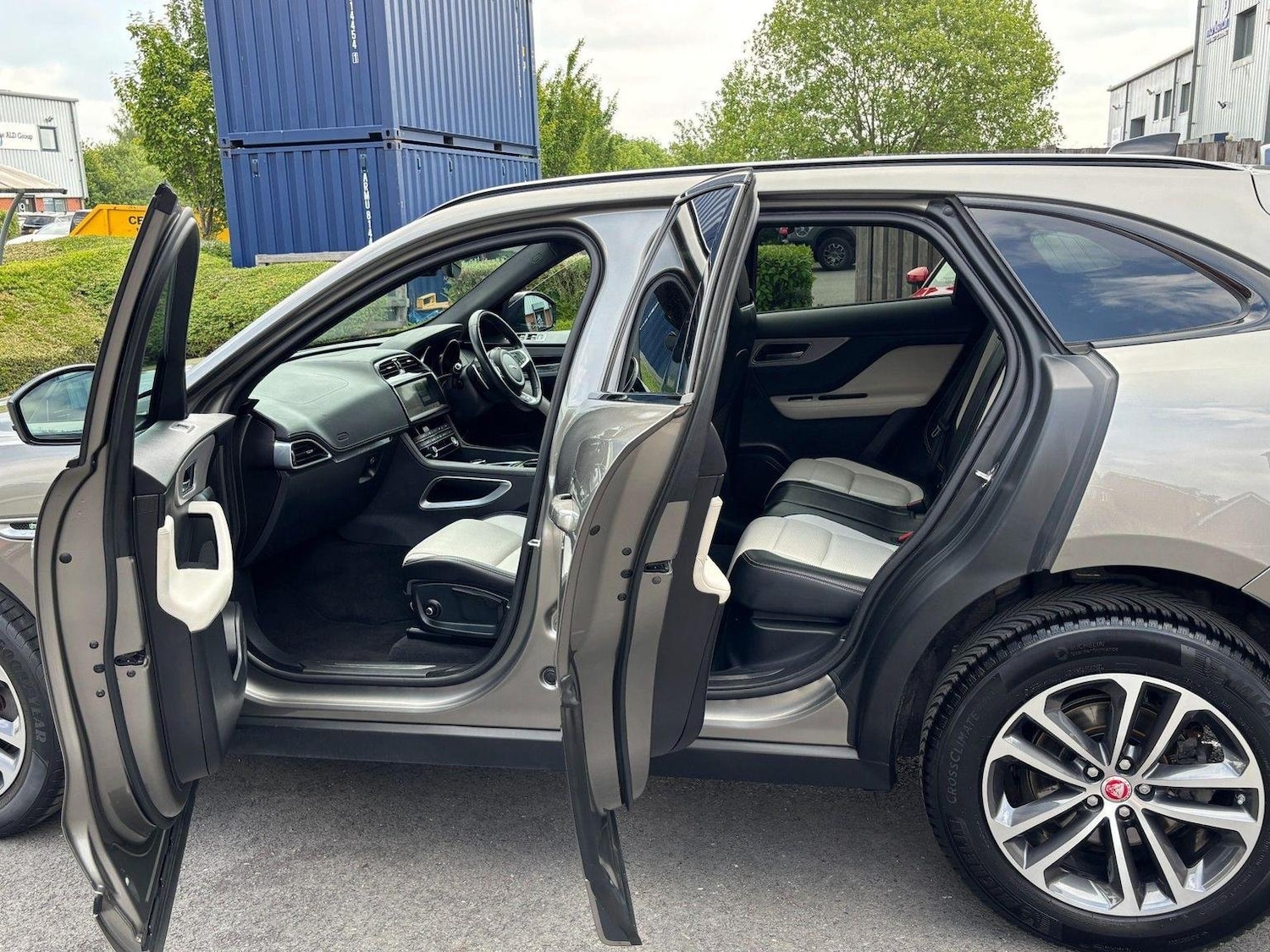 Used Jaguar F-Pace 2019 for sale - 77080748: Photo 34