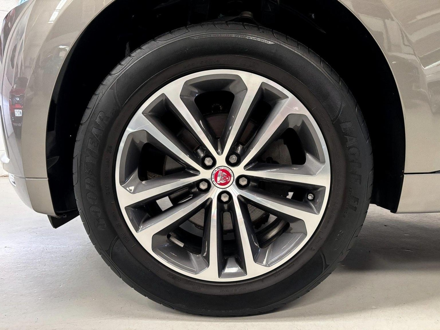 Used Jaguar F-Pace 2019 for sale - 77080748: Photo 39