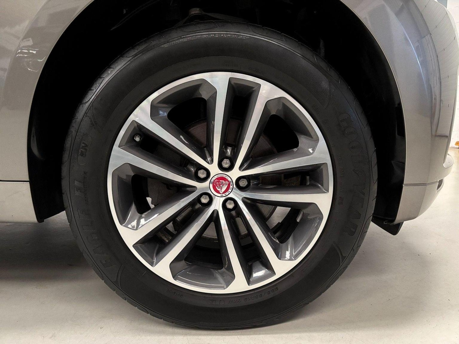 Used Jaguar F-Pace 2019 for sale - 77080748: Photo 40