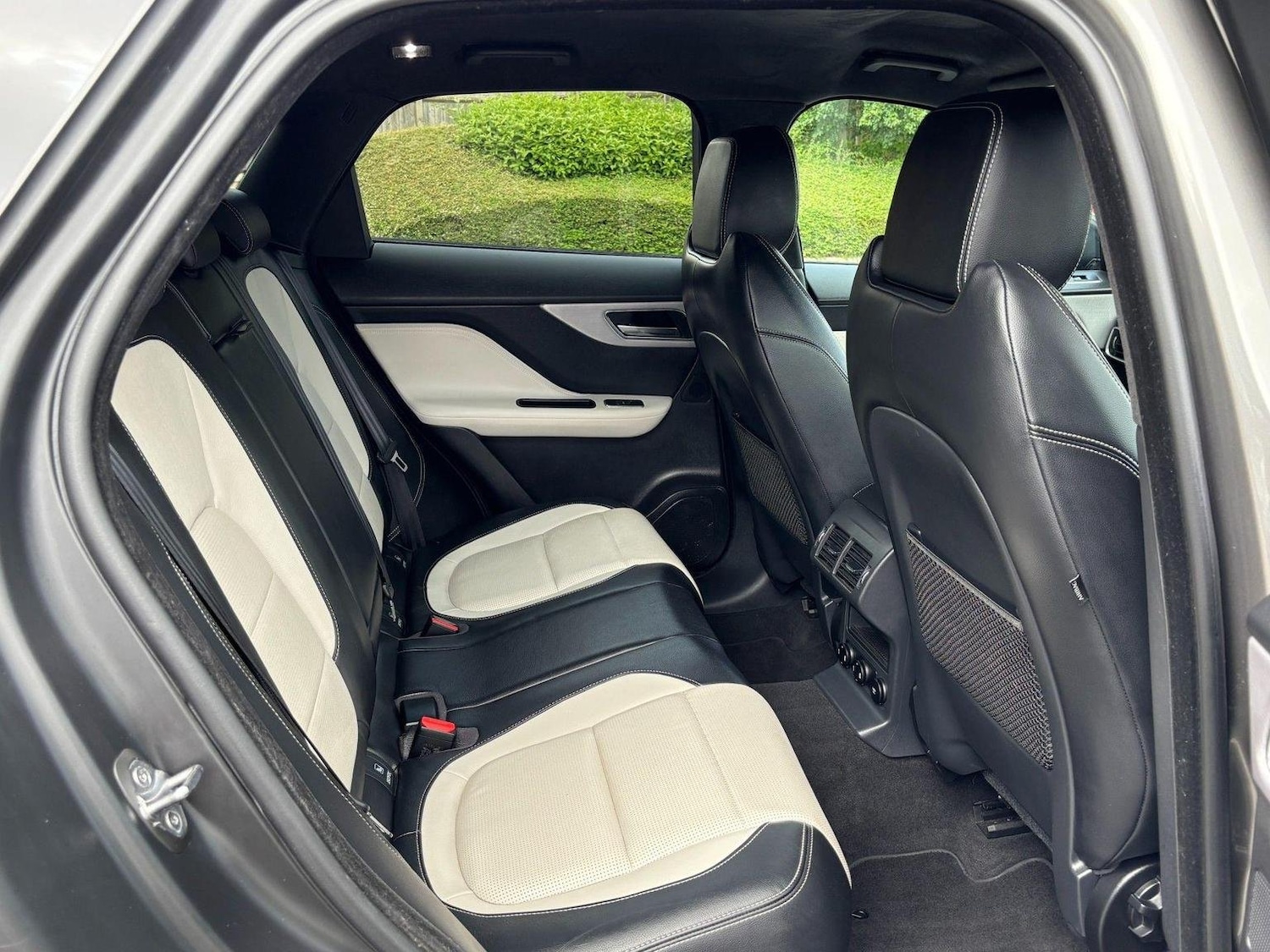 Used Jaguar F-Pace 2019 for sale - 77080748: Photo 7