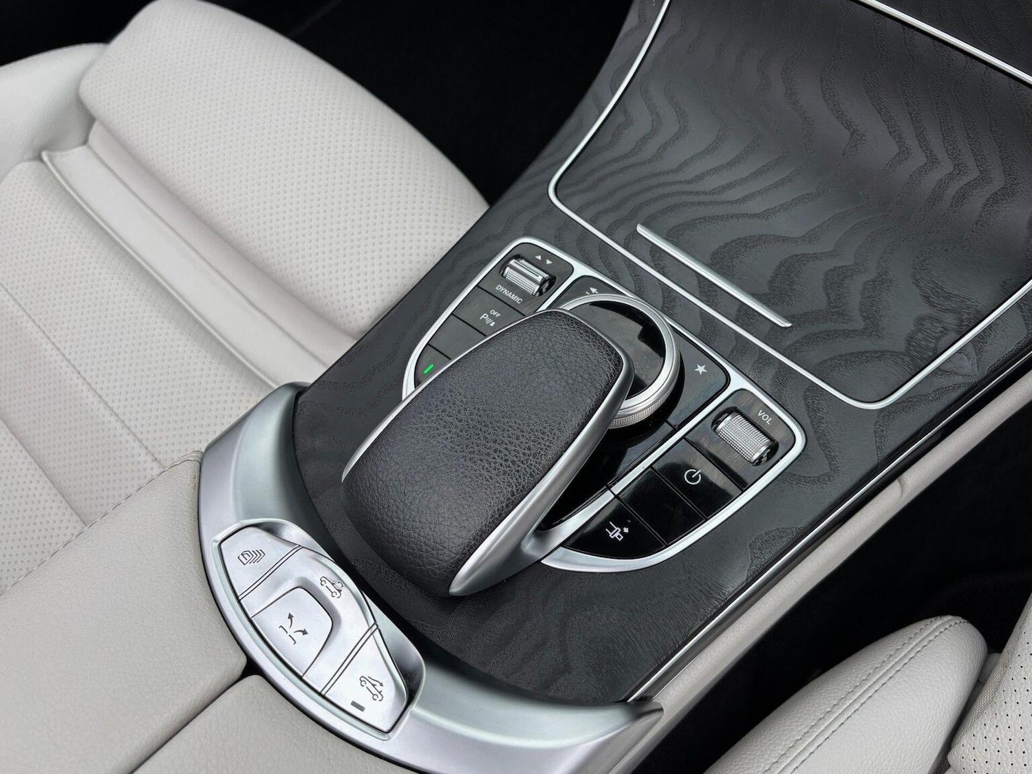 Used Mercedes-Benz C Class 2017 for sale - 76673147: Photo 21